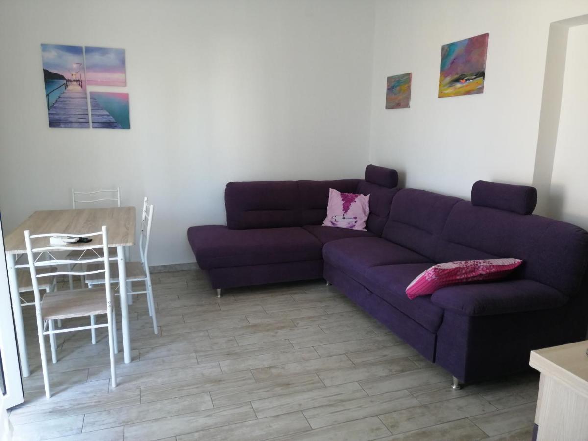 Apartmani Nevera Крк Экстерьер фото
