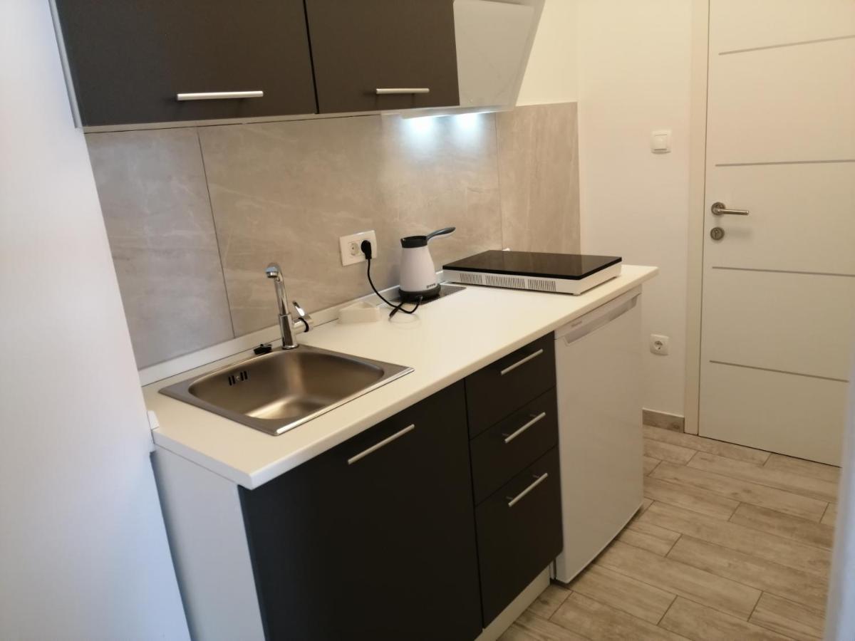 Apartmani Nevera Крк Экстерьер фото